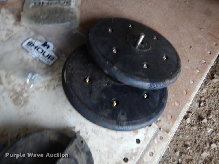 image for item FH9332 John Deere 7000 planter