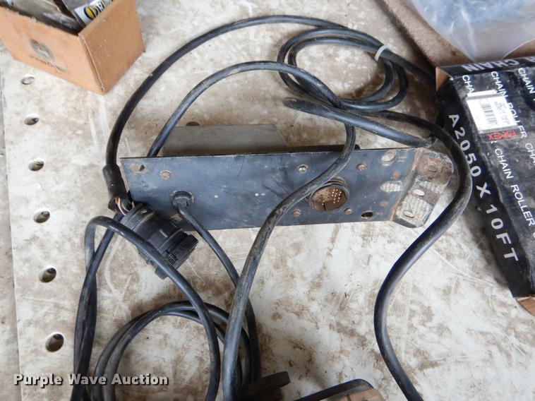 image for item FH9332 John Deere 7000 planter