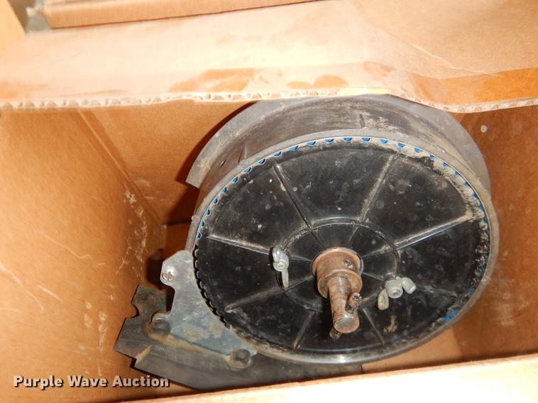 image for item FH9333 (6) soybean brush meters