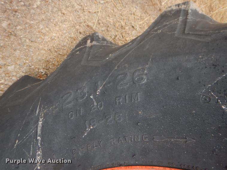 image for item FH9335 1982 Gleaner F2 combine