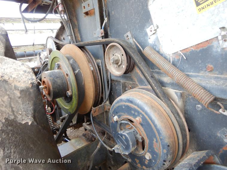 image for item FH9335 1982 Gleaner F2 combine