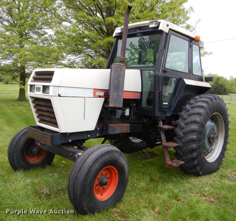 Case 2094 tractor in Saint Paul, KS Item FH9337 sold Purple Wave