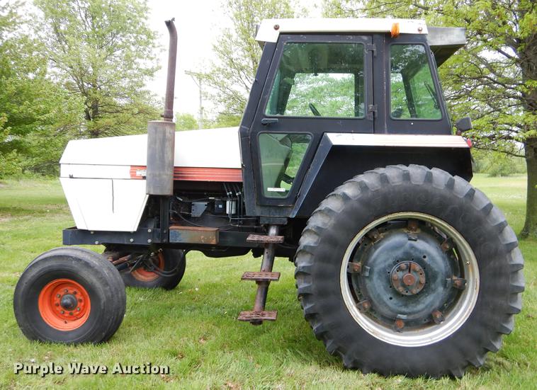 image for item FH9337 Case 2094 tractor