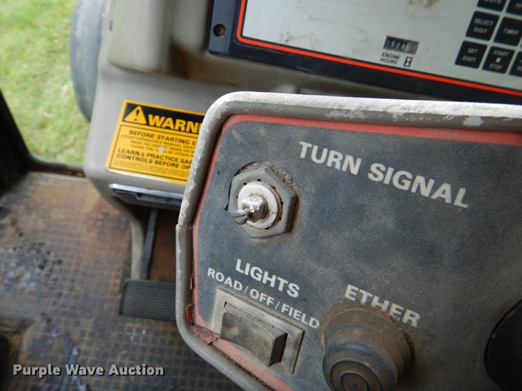 image for item FH9337 Case 2094 tractor