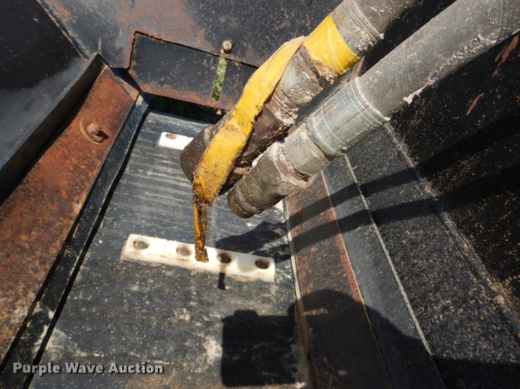 image for item FK9116 Mensch 1150 Round-up side shooter bucket