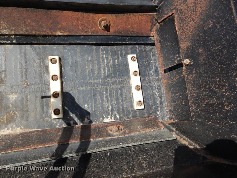 image for item FK9116 Mensch 1150 Round-up side shooter bucket