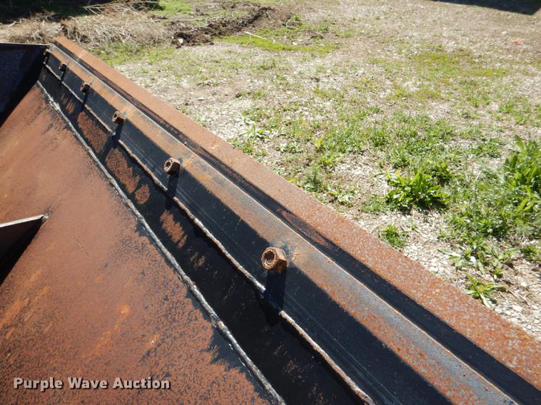 image for item FK9116 Mensch 1150 Round-up side shooter bucket