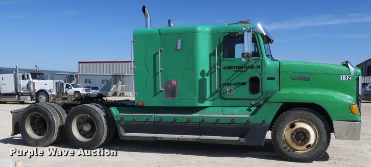 image for item DB8806 1991 Freightliner FLD semi truck