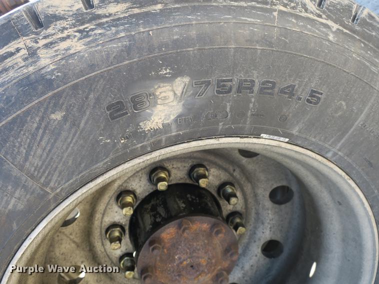 image for item DB8806 1991 Freightliner FLD semi truck