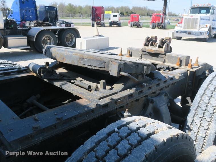 image for item DB8806 1991 Freightliner FLD semi truck