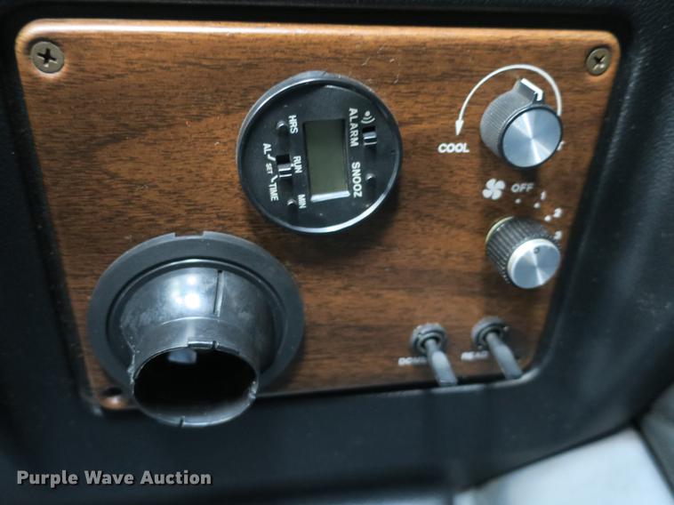 image for item DB8806 1991 Freightliner FLD semi truck