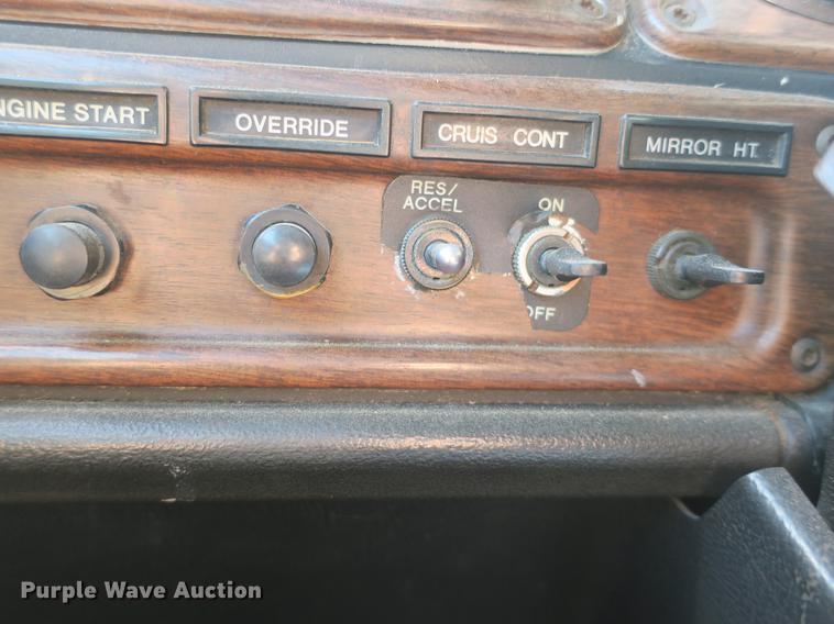 image for item DB8806 1991 Freightliner FLD semi truck