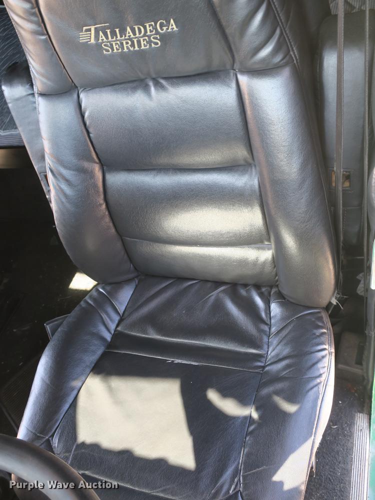 image for item DB8806 1991 Freightliner FLD semi truck