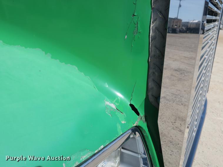 image for item DB8806 1991 Freightliner FLD semi truck