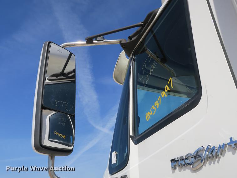 image for item DB8808 2011 International ProStar 113 semi truck