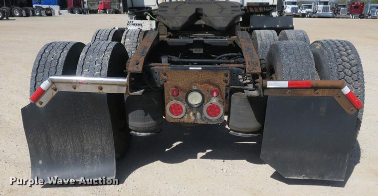 image for item DB8808 2011 International ProStar 113 semi truck