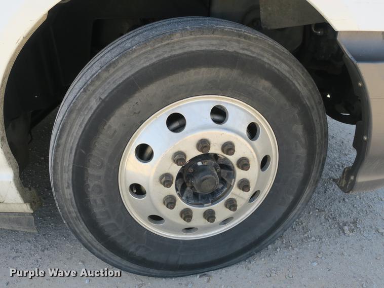 image for item DB8808 2011 International ProStar 113 semi truck