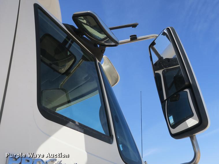 image for item DB8808 2011 International ProStar 113 semi truck