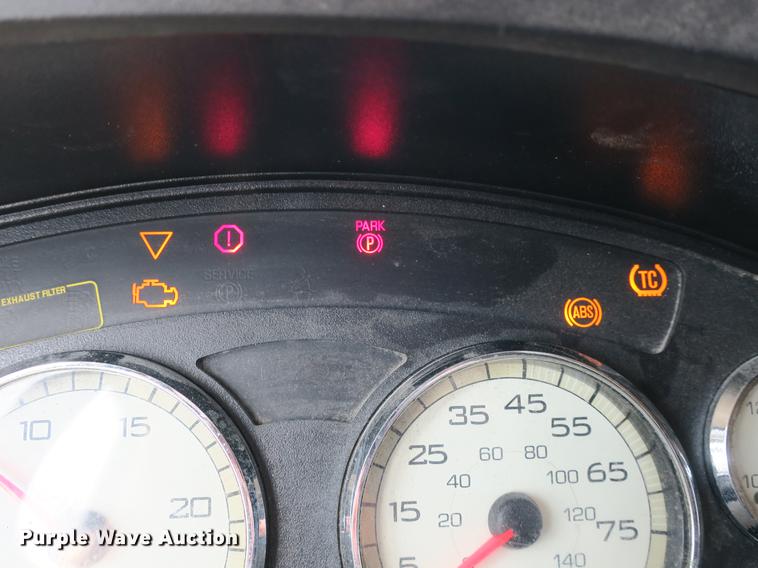 image for item DB8808 2011 International ProStar 113 semi truck