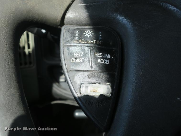 image for item DB8808 2011 International ProStar 113 semi truck