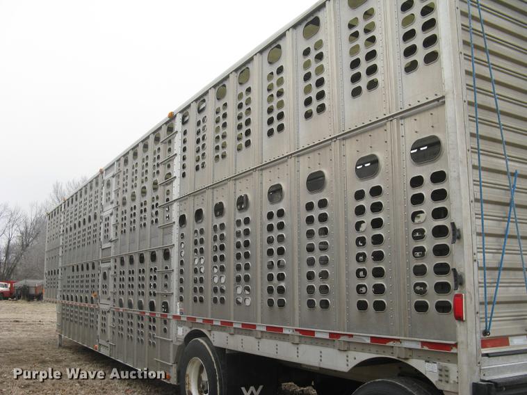 image for item DC1335 2011 Wilson Silver Star PSDCL-402 livestock trailer