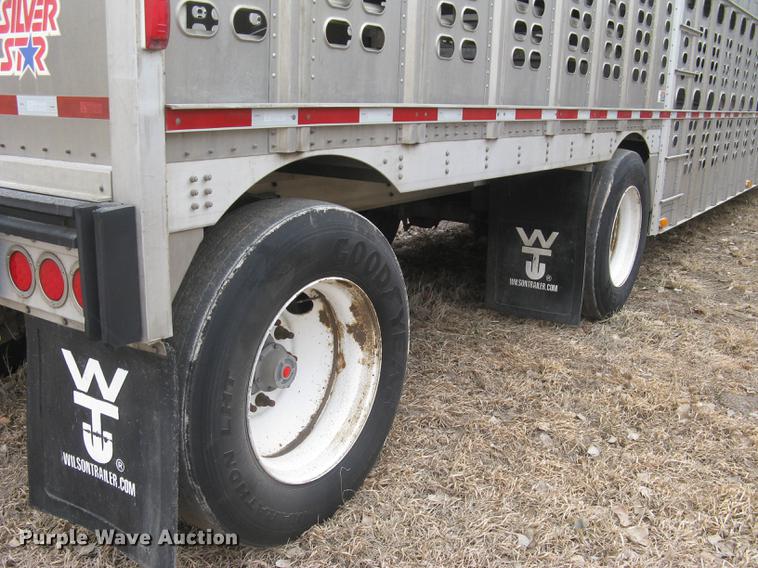 image for item DC1335 2011 Wilson Silver Star PSDCL-402 livestock trailer