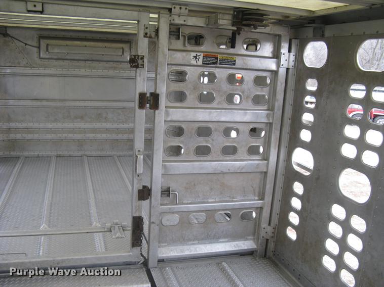 image for item DC1335 2011 Wilson Silver Star PSDCL-402 livestock trailer