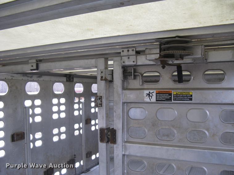 image for item DC1335 2011 Wilson Silver Star PSDCL-402 livestock trailer