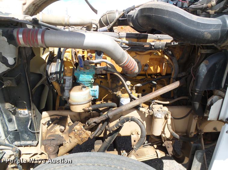 image for item DC5235 2006 Peterbilt 378 winch truck