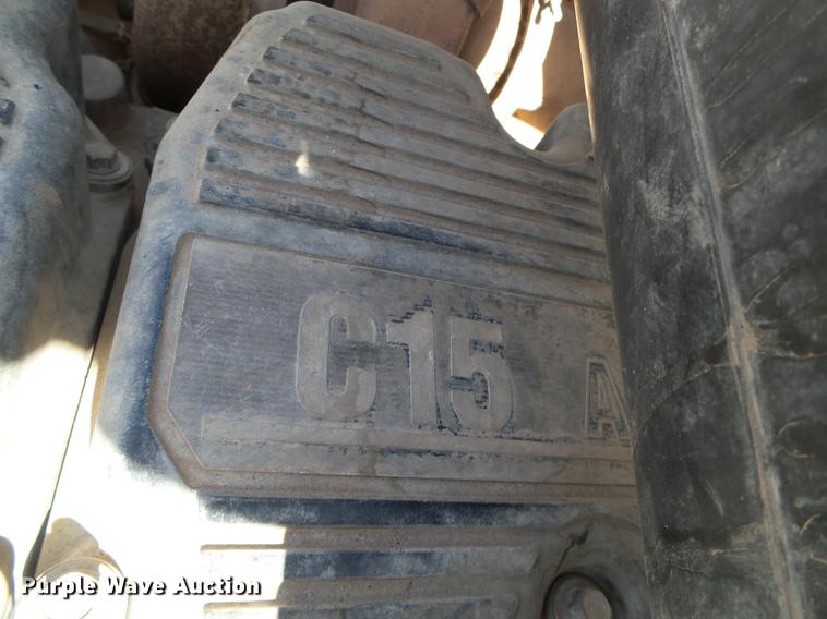 image for item DC5235 2006 Peterbilt 378 winch truck