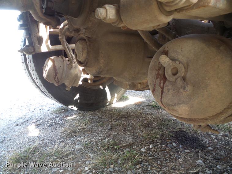 image for item DC5235 2006 Peterbilt 378 winch truck