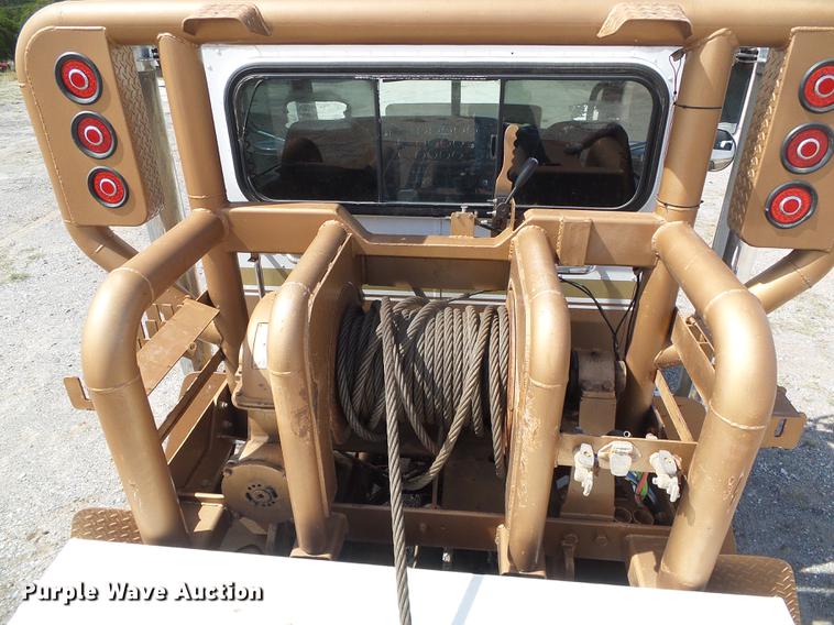 image for item DC5235 2006 Peterbilt 378 winch truck