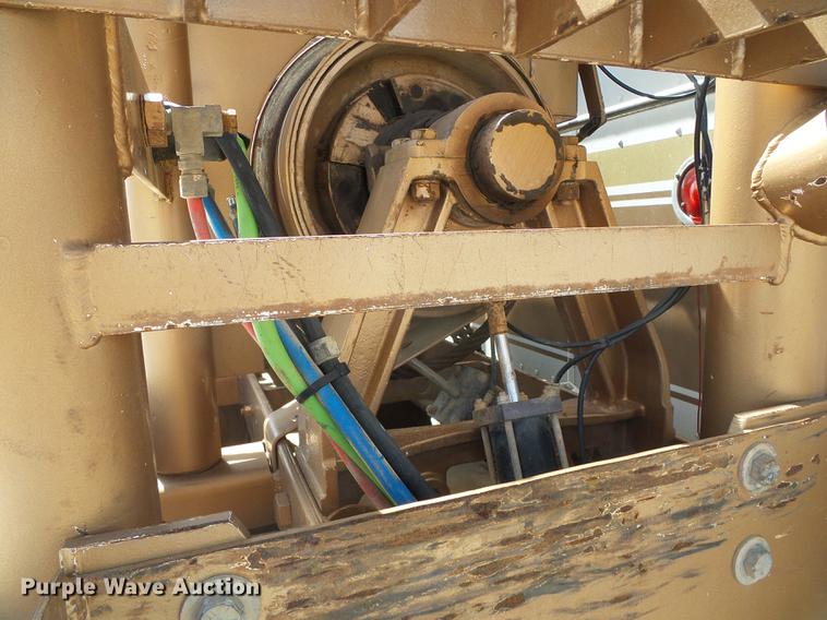 image for item DC5235 2006 Peterbilt 378 winch truck