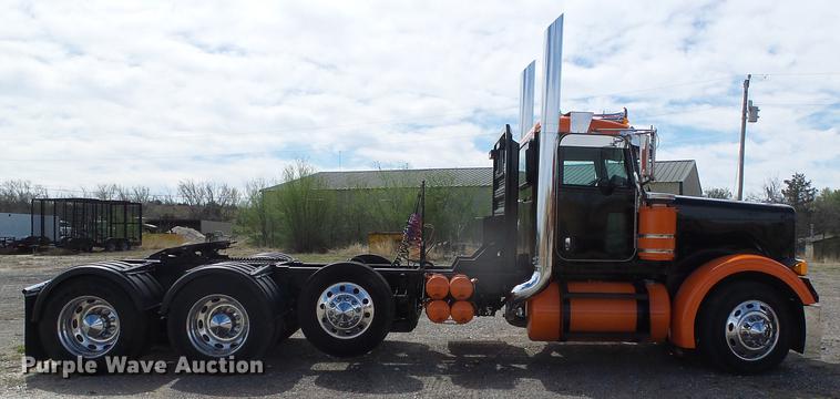 image for item DC5236 2006 Peterbilt 379 semi truck