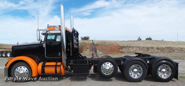 image for item DC5236 2006 Peterbilt 379 semi truck