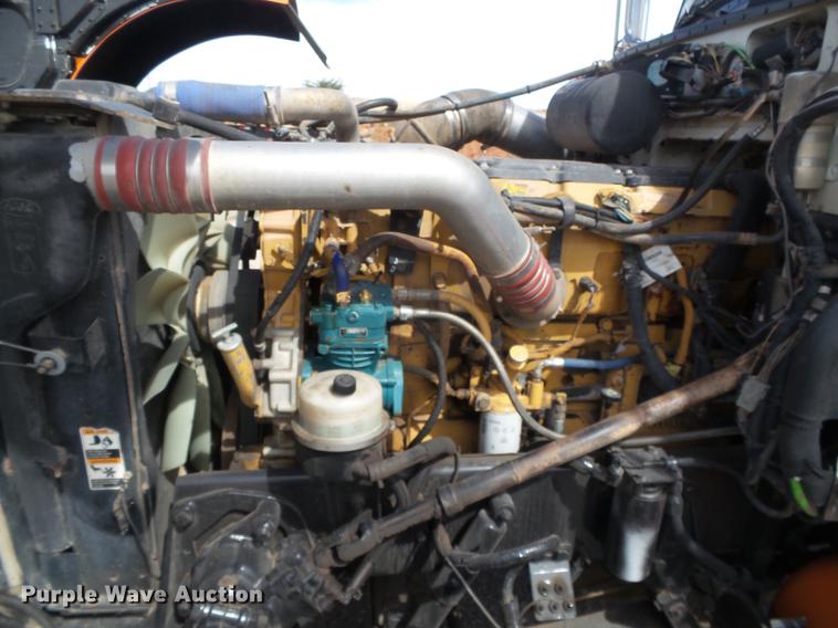 image for item DC5236 2006 Peterbilt 379 semi truck