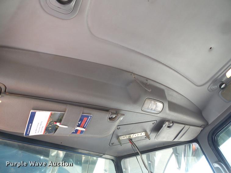 image for item DC5236 2006 Peterbilt 379 semi truck