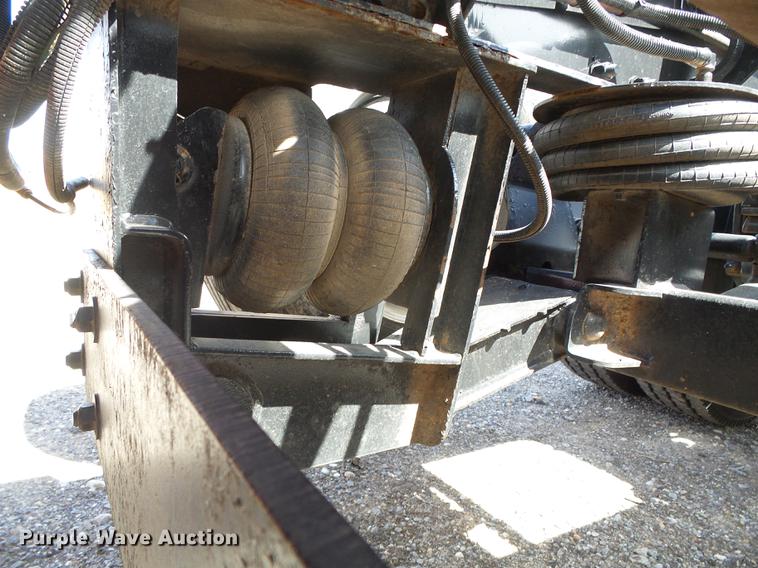 image for item DC5236 2006 Peterbilt 379 semi truck