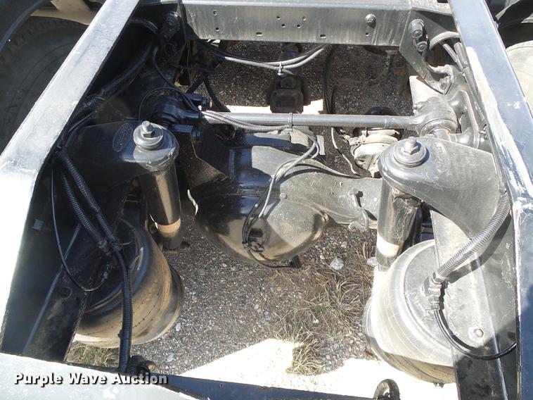 image for item DC5236 2006 Peterbilt 379 semi truck