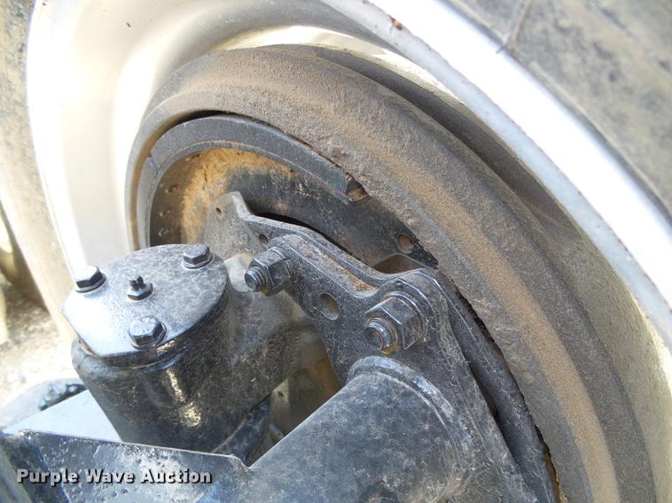 image for item DC5236 2006 Peterbilt 379 semi truck