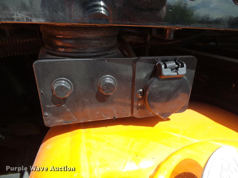 image for item DC5236 2006 Peterbilt 379 semi truck