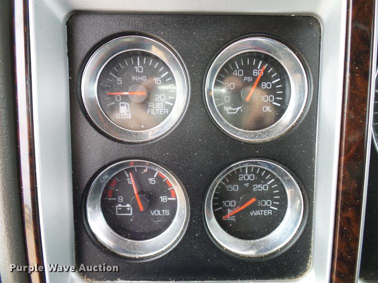 image for item DD6024 2014 Kenworth T660 semi truck