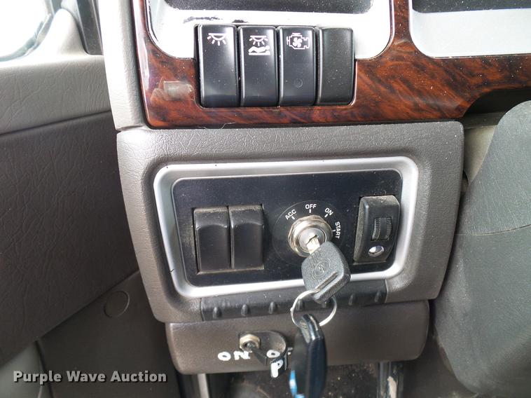 image for item DD6024 2014 Kenworth T660 semi truck