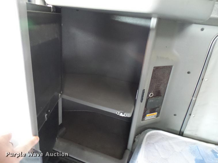 image for item DD6024 2014 Kenworth T660 semi truck