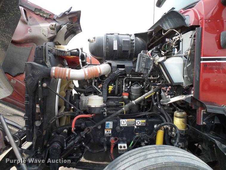 image for item DD6024 2014 Kenworth T660 semi truck