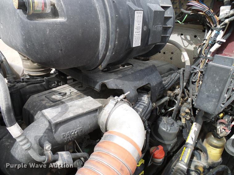 image for item DD6024 2014 Kenworth T660 semi truck