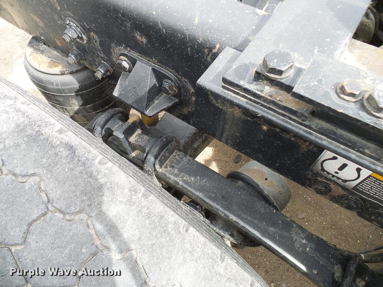 image for item DD6024 2014 Kenworth T660 semi truck