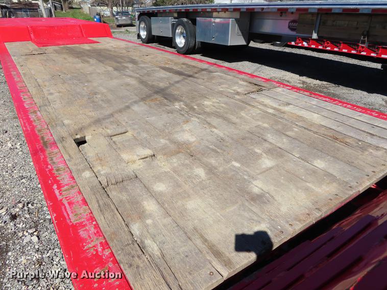 image for item DE3397 1991 Load King lowboy equipment trailer