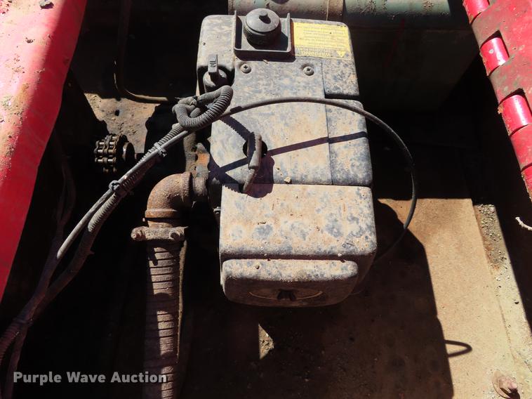 image for item DE3397 1991 Load King lowboy equipment trailer