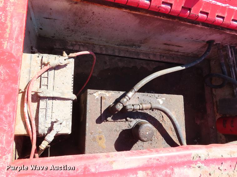 image for item DE3397 1991 Load King lowboy equipment trailer